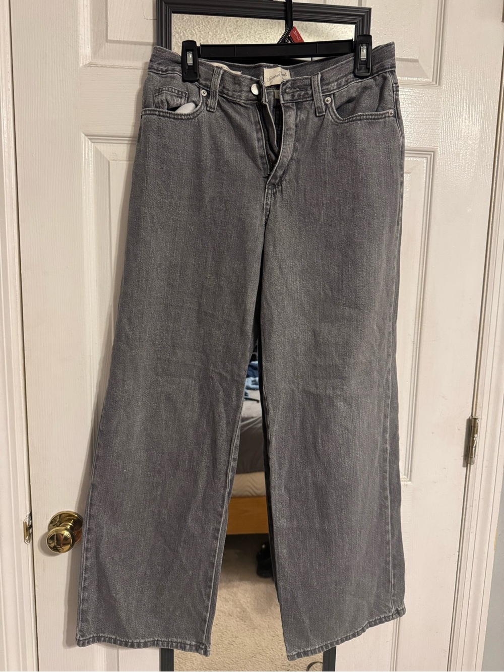 Universal Thread Wide-Leg High-Rise Jeans in Gray Wash